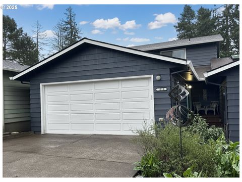 Photo of 1110 NW Springwood Ln, McMinnville, OR 97128 (MLS # 151401674)