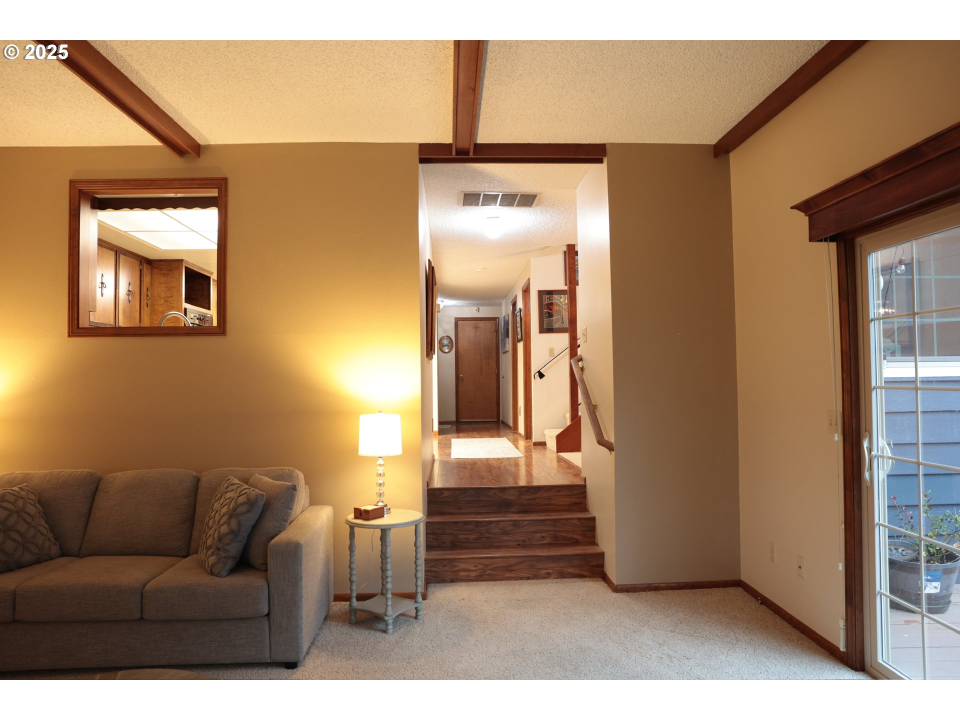 1110 NW SPRINGWOOD LN