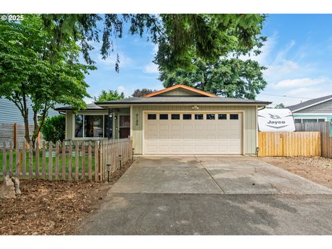 9145 SE Oak ST Portland OR 97216
