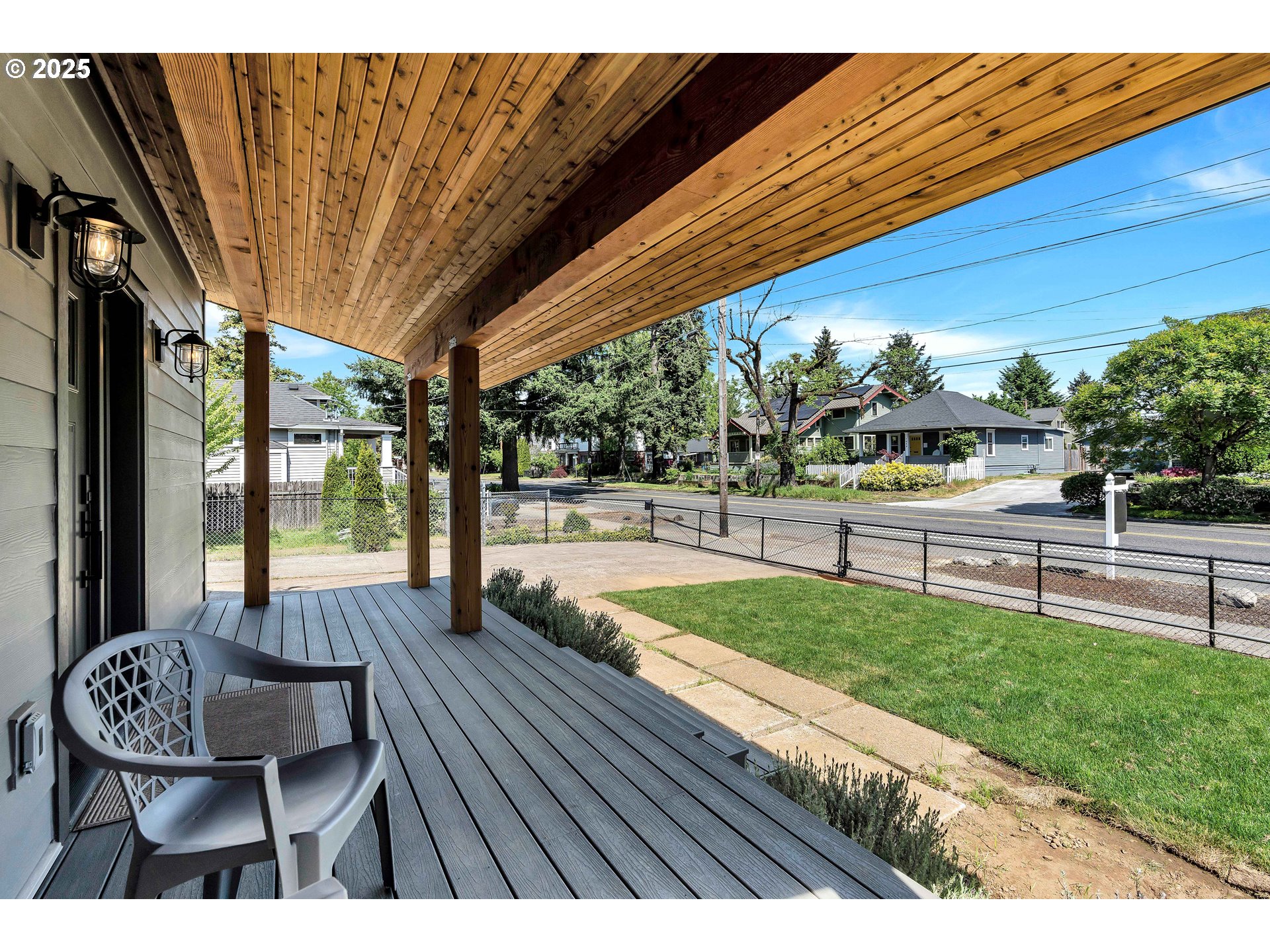 7634 N WILLAMETTE BLVD