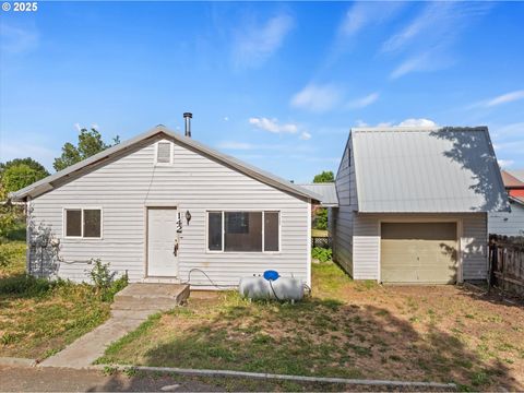 142 S PINE ST Halfway OR 97834