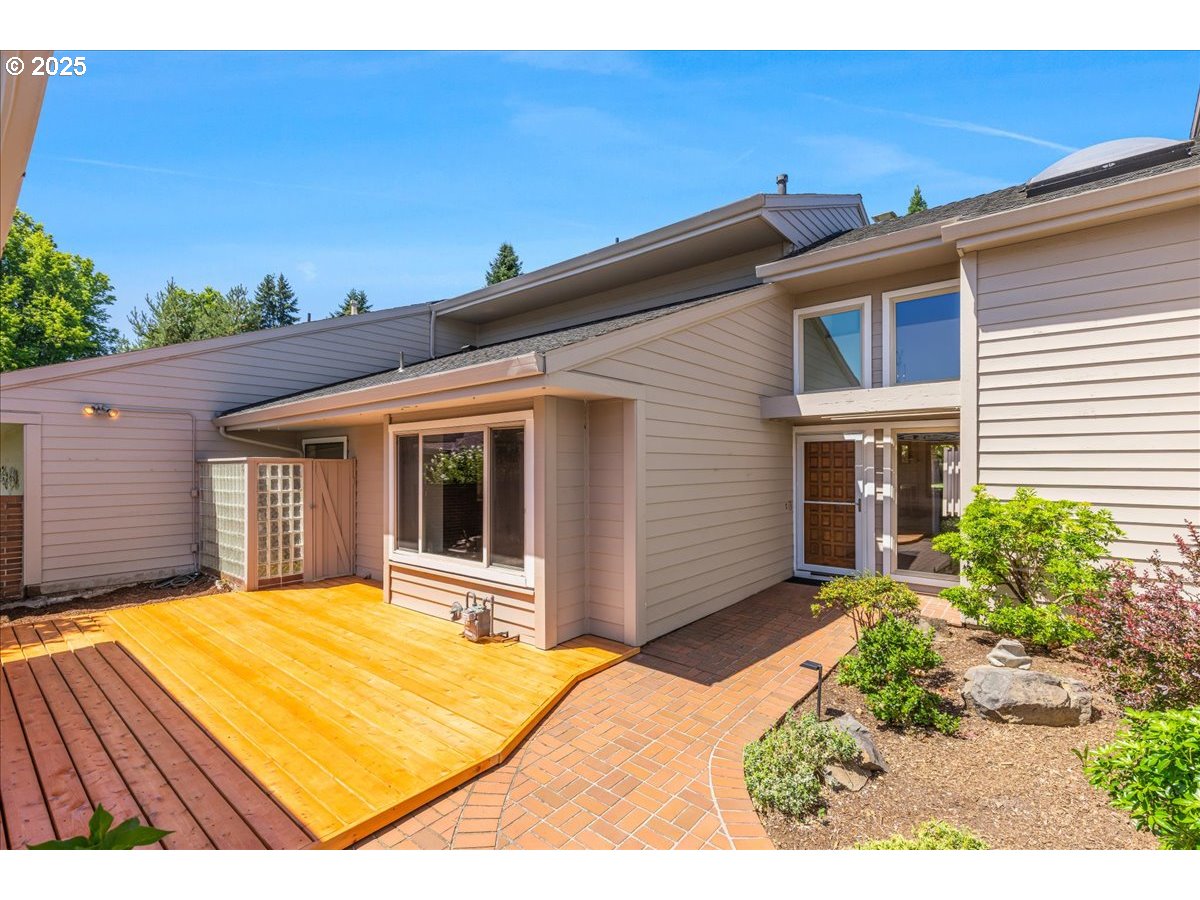7725 SW ARBOR LAKE CT