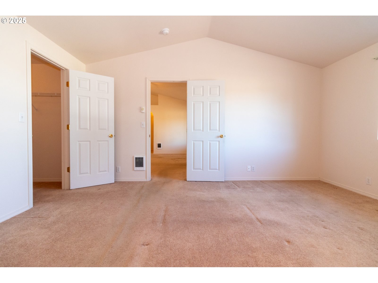 Florence, Oregon 97439, United States, 3 Bedrooms Bedrooms, ,2 BathroomsBathrooms,Residential,Pending,5661