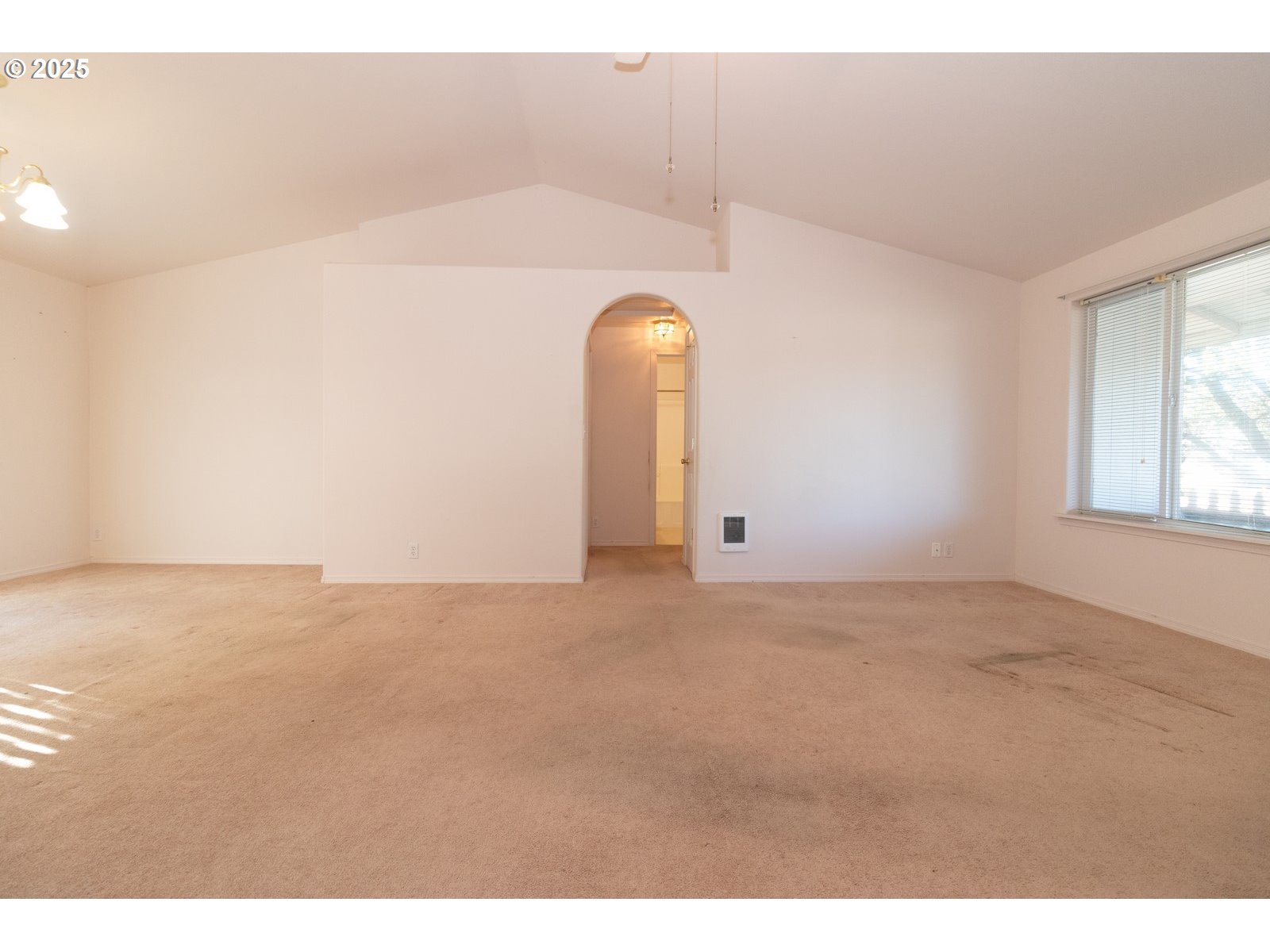 Florence, Oregon 97439, United States, 3 Bedrooms Bedrooms, ,2 BathroomsBathrooms,Residential,Pending,5661