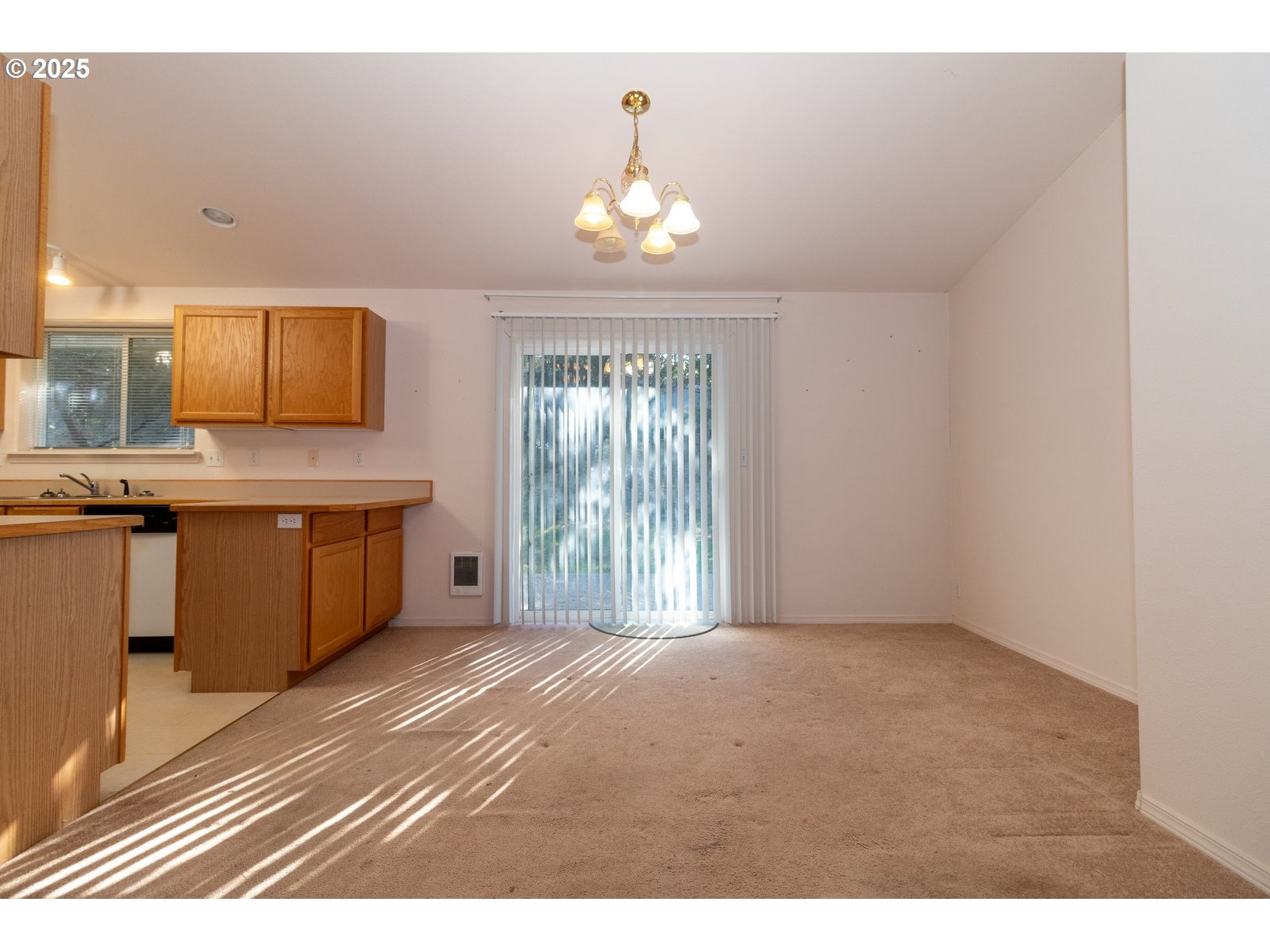 Florence, Oregon 97439, United States, 3 Bedrooms Bedrooms, ,2 BathroomsBathrooms,Residential,Pending,5661