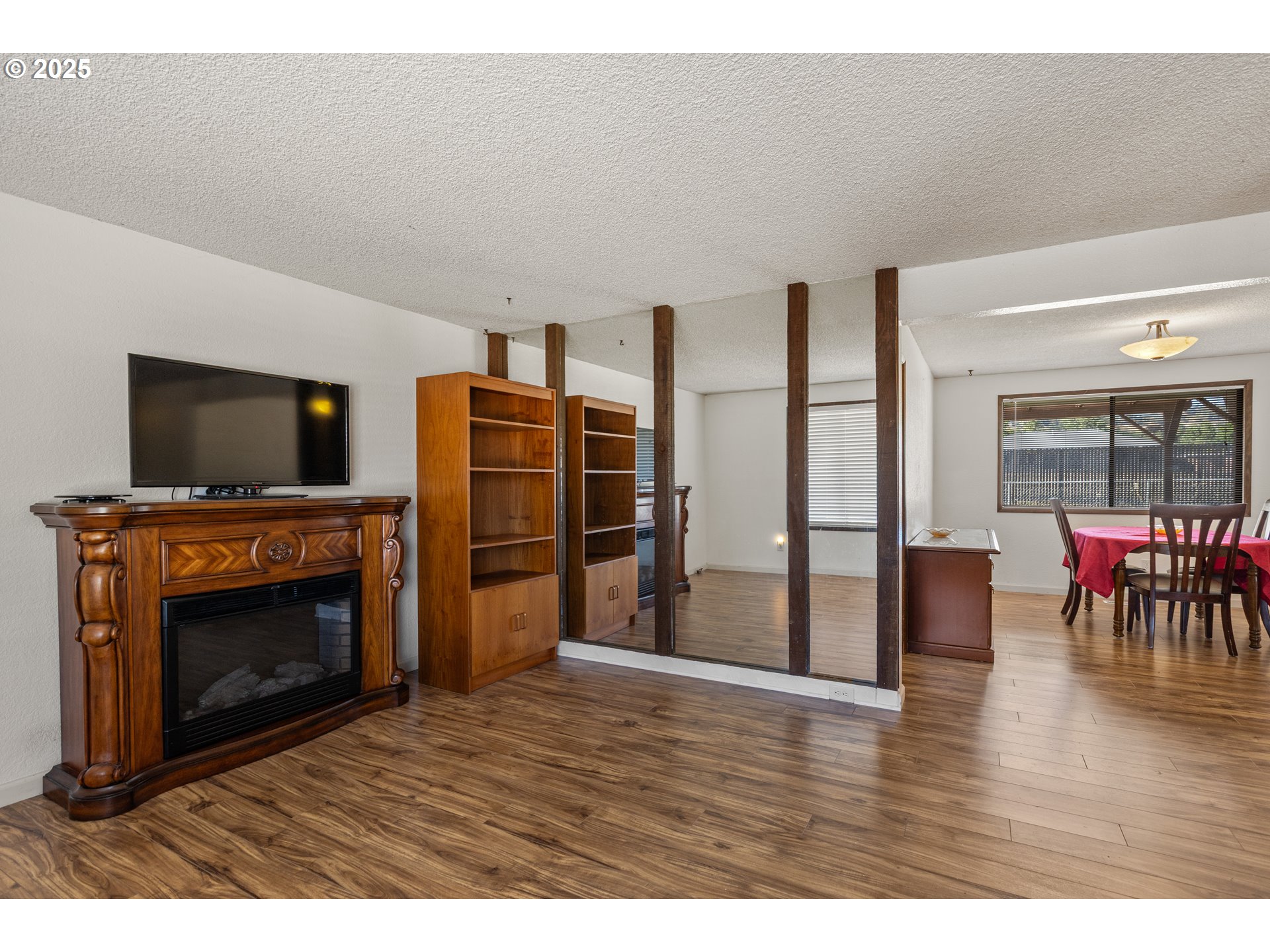 1766 NW BEAUMONT AVE