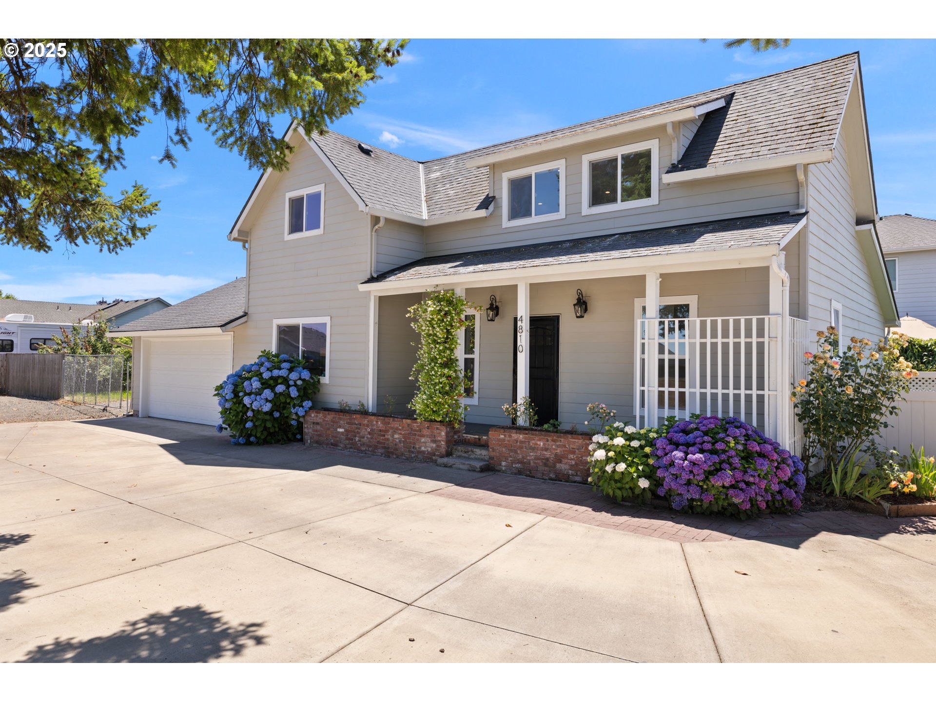 4810 MEHAMA LOOP NE