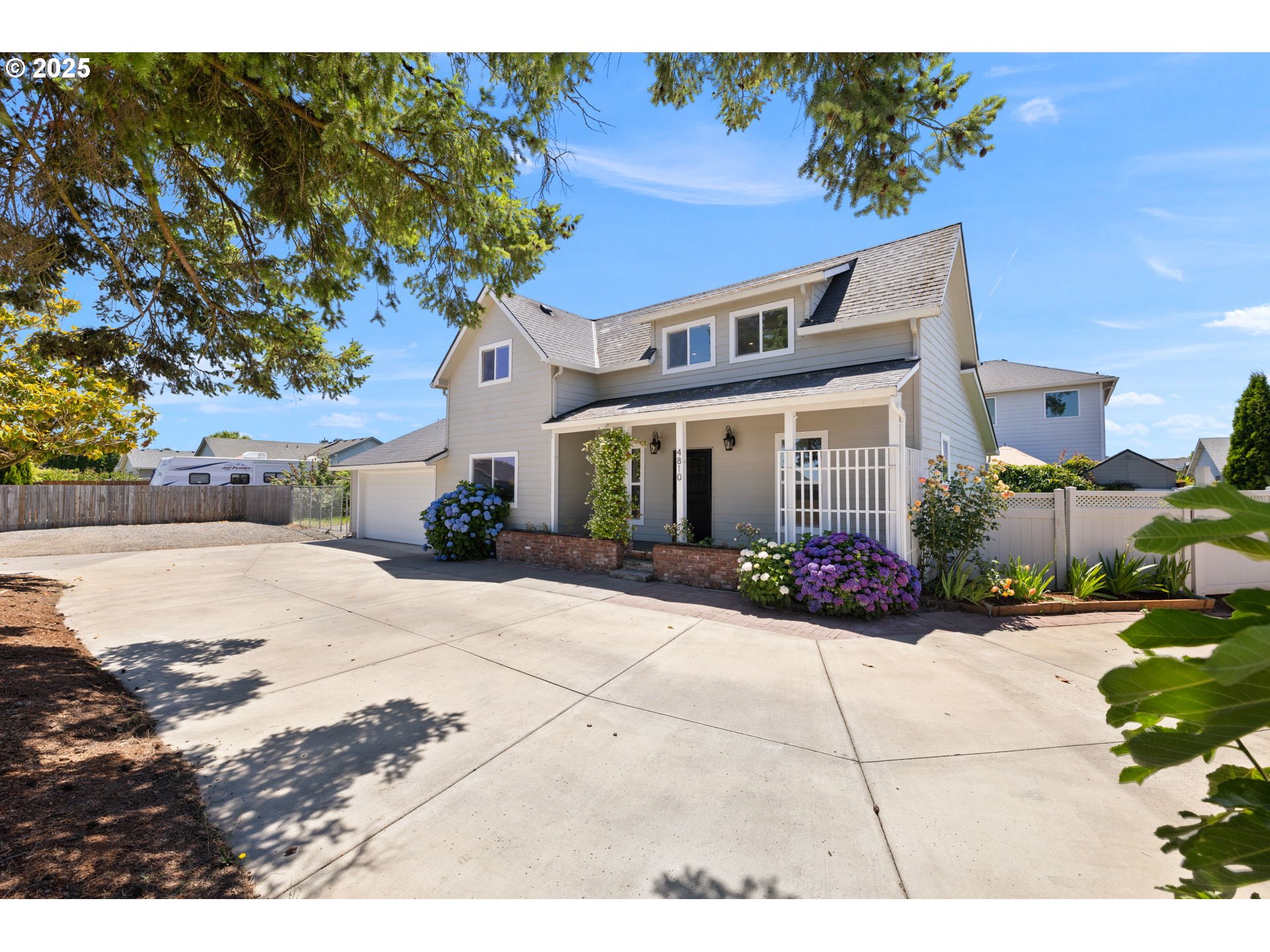 4810 MEHAMA LOOP NE