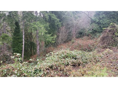 A home in Coquille