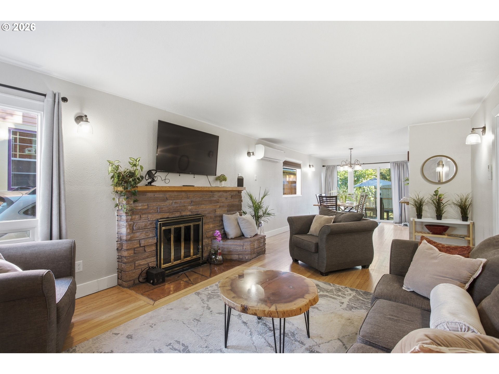 126 E 19TH AVE