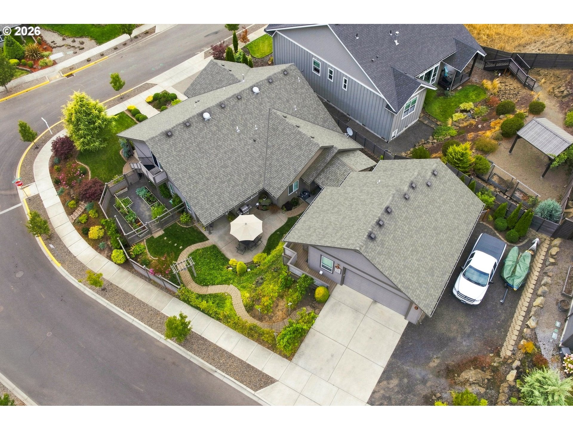 142 NW CANYON CREEK DR