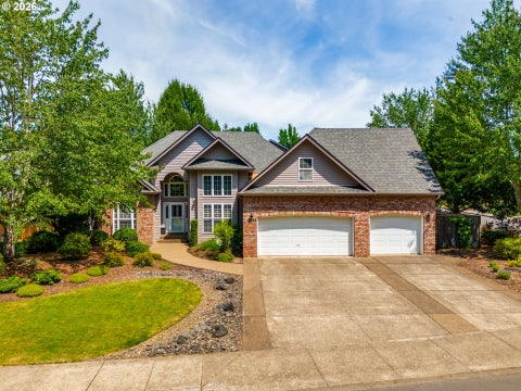 Photo of 2255 NW Horizon Dr, McMinnville, OR 97128 (MLS # 238642452)