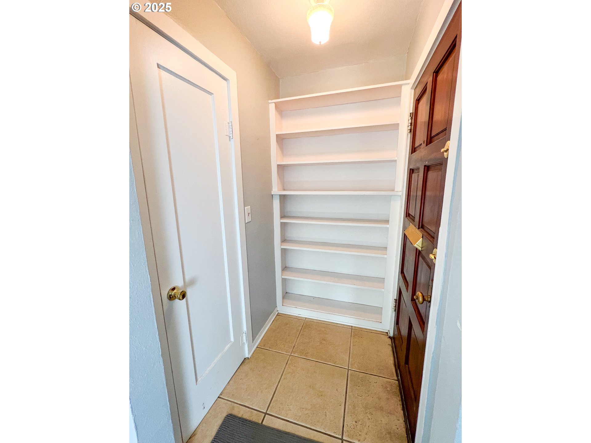 413 SW BRENT DR
