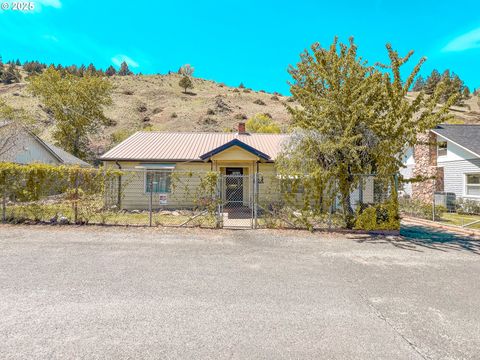 413 SW BRENT DR John Day OR 97845