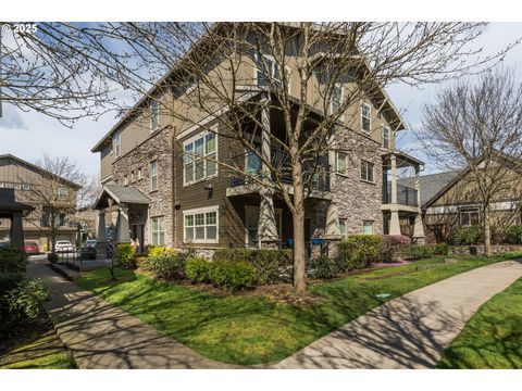 654 NE GARSWOOD LN Hillsboro OR 97006