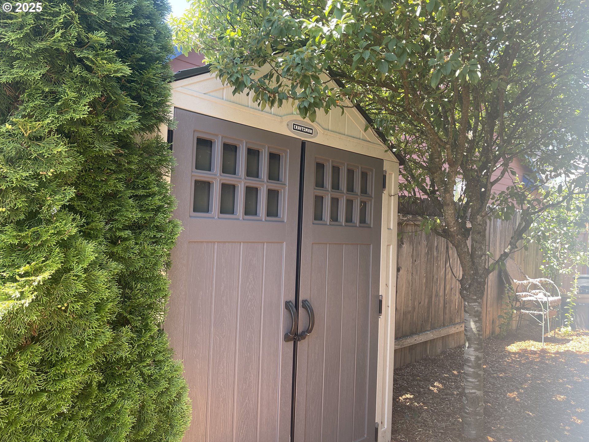323 NW PACIFIC HILLS DR
