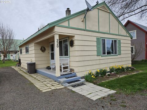 220 KELLOGG ST Halfway OR 97834