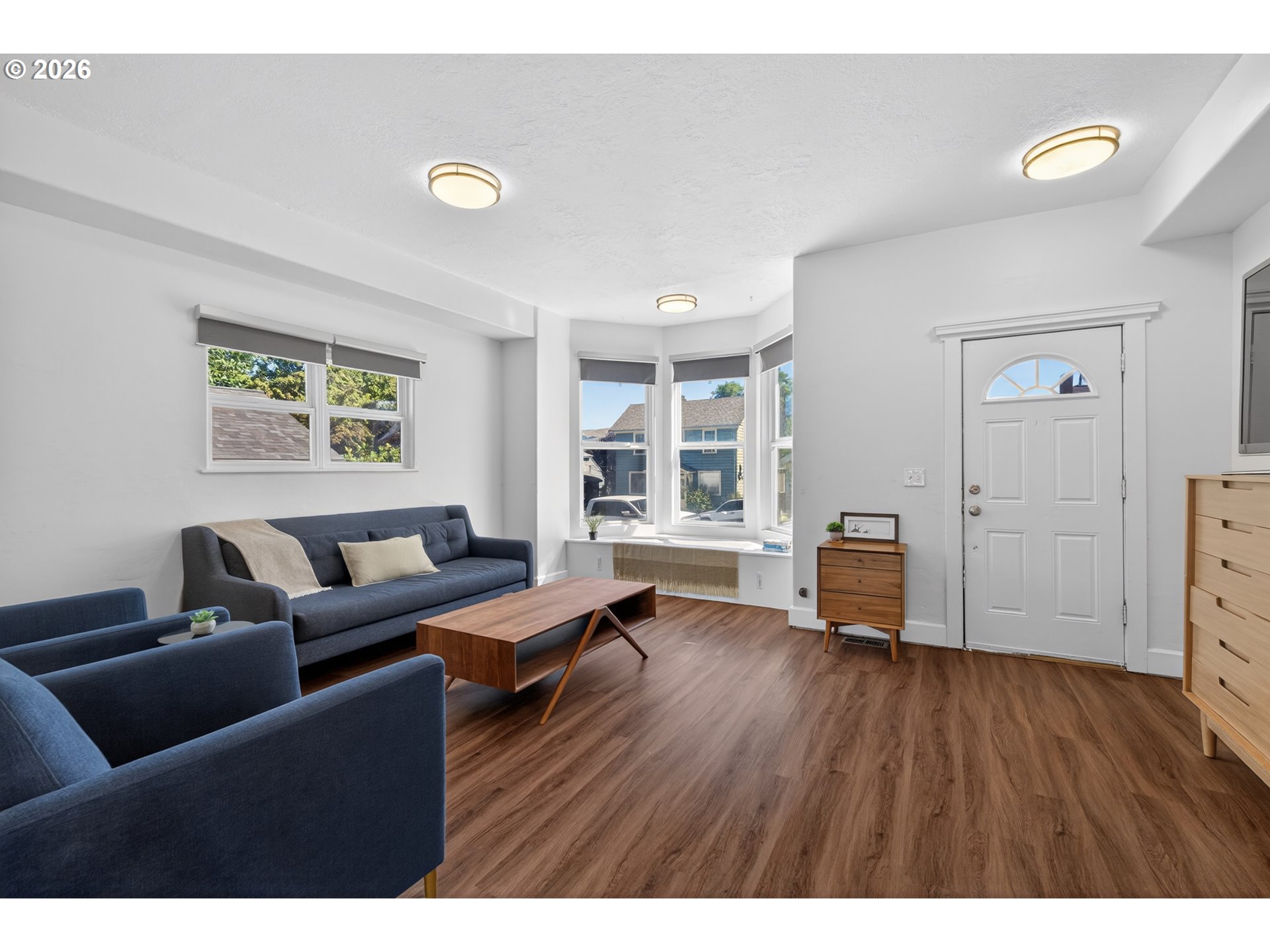 404 W 9TH ST