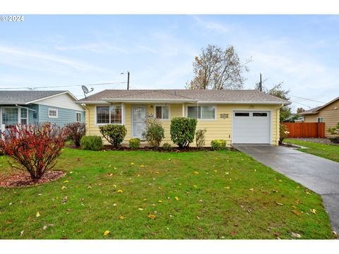 A home in Woodburn