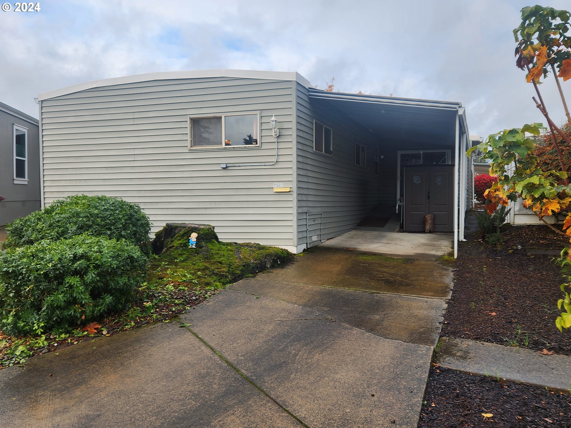 11602 SW ROYAL VILLA DR