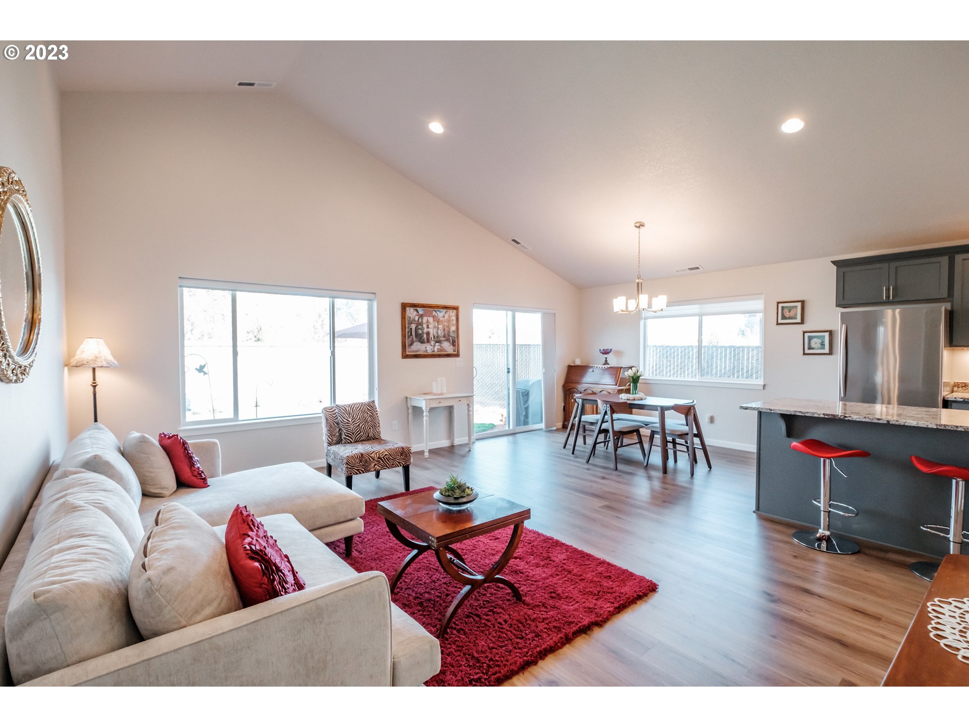 Dallas, Oregon 97338, United States, 3 Bedrooms Bedrooms, ,2 BathroomsBathrooms,Residential,Active,43364