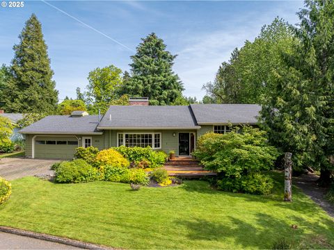 8836 SW 56TH AVE Portland OR 97219