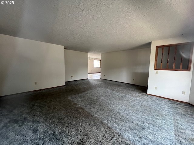 2492 NE 9TH PL