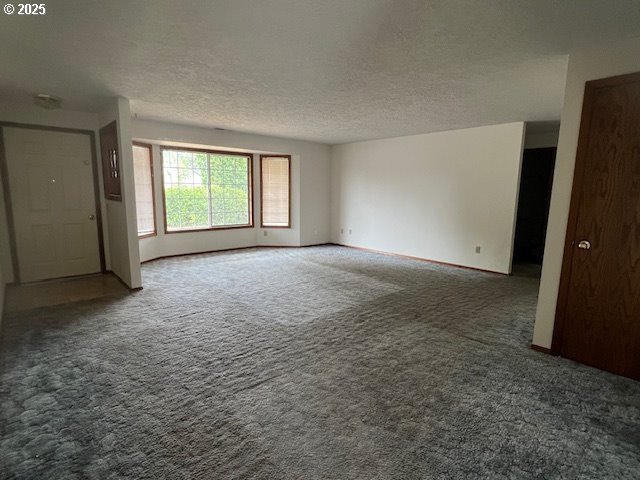2492 NE 9TH PL
