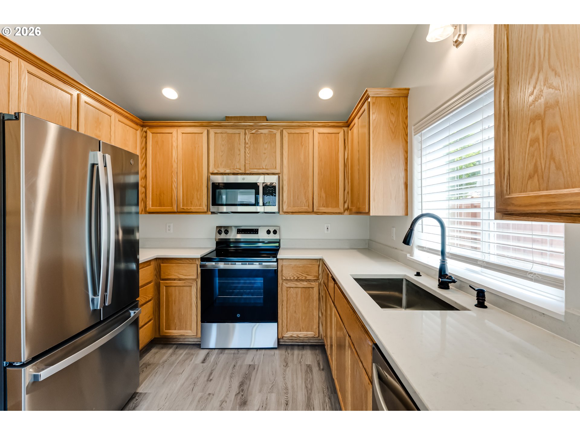 6084 ROMBAUER RD