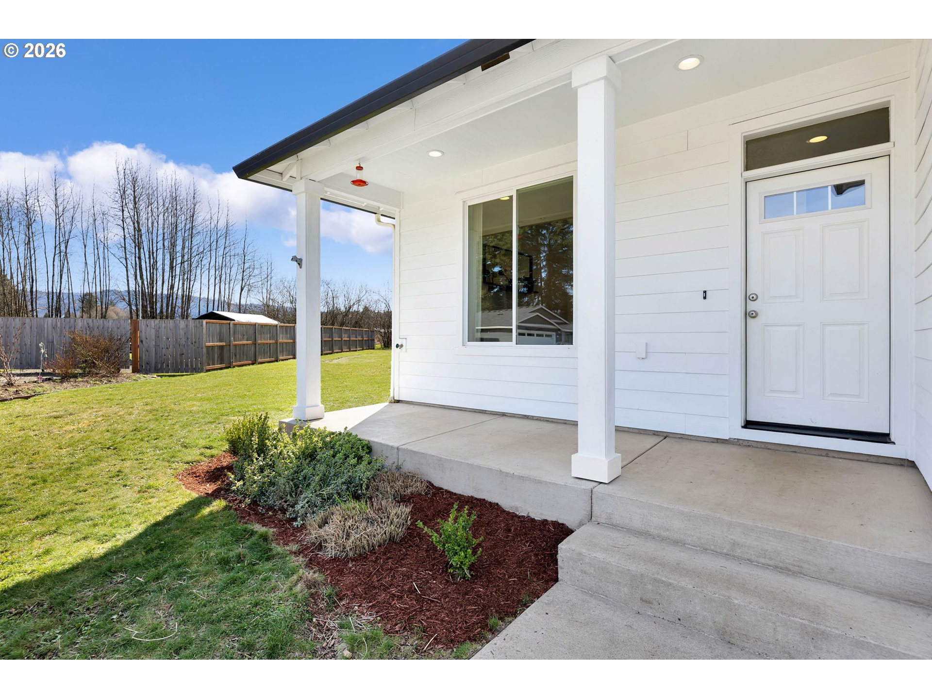 225 W Christy CT
