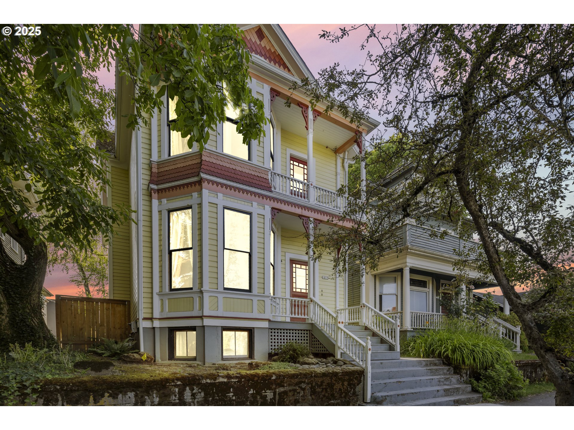 1817 SE 12TH AVE