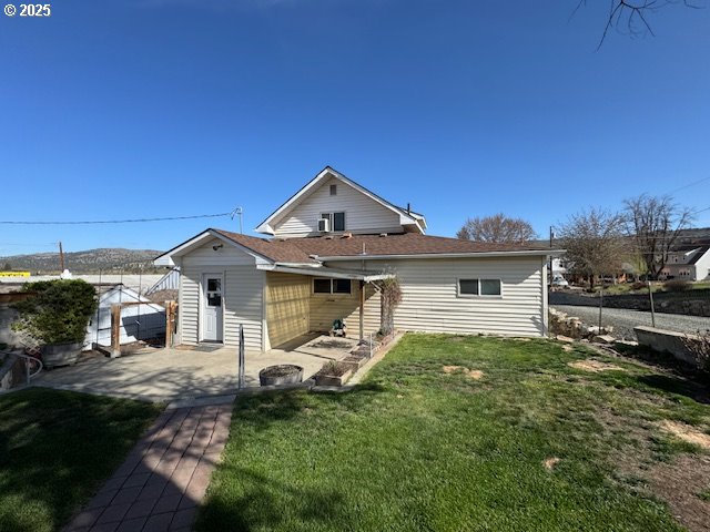 304 E MAIN ST