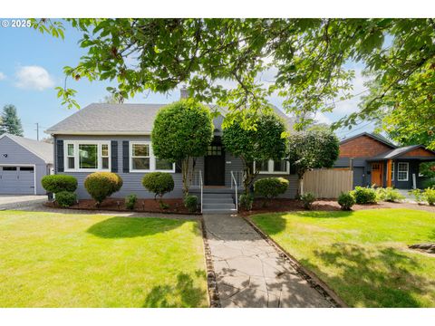 438 SE ROBERTS AVE Gresham OR 97080