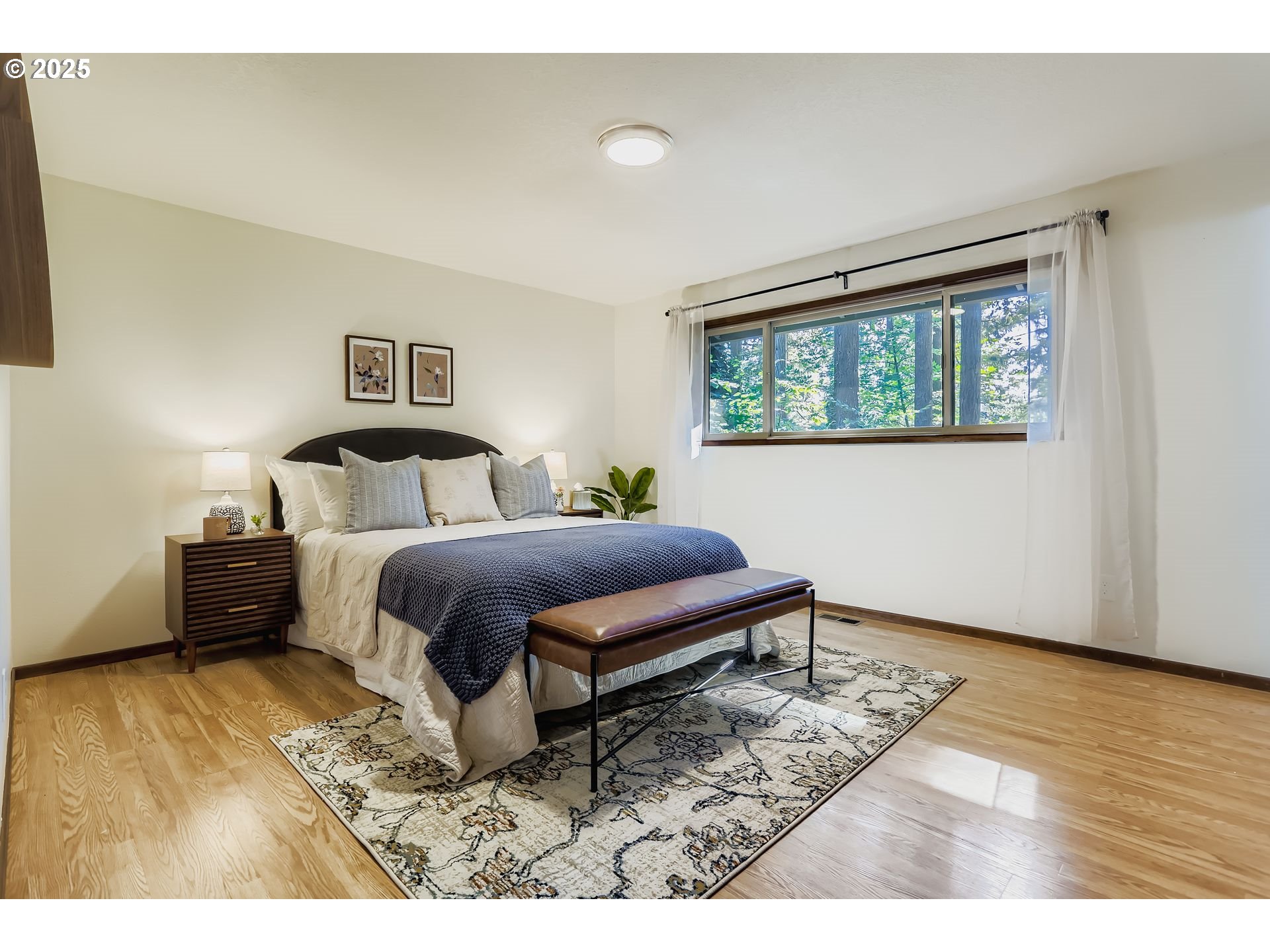 Oregon City, Oregon 97045, United States, 4 Bedrooms Bedrooms, ,4 BathroomsBathrooms,Residential,Active,215687