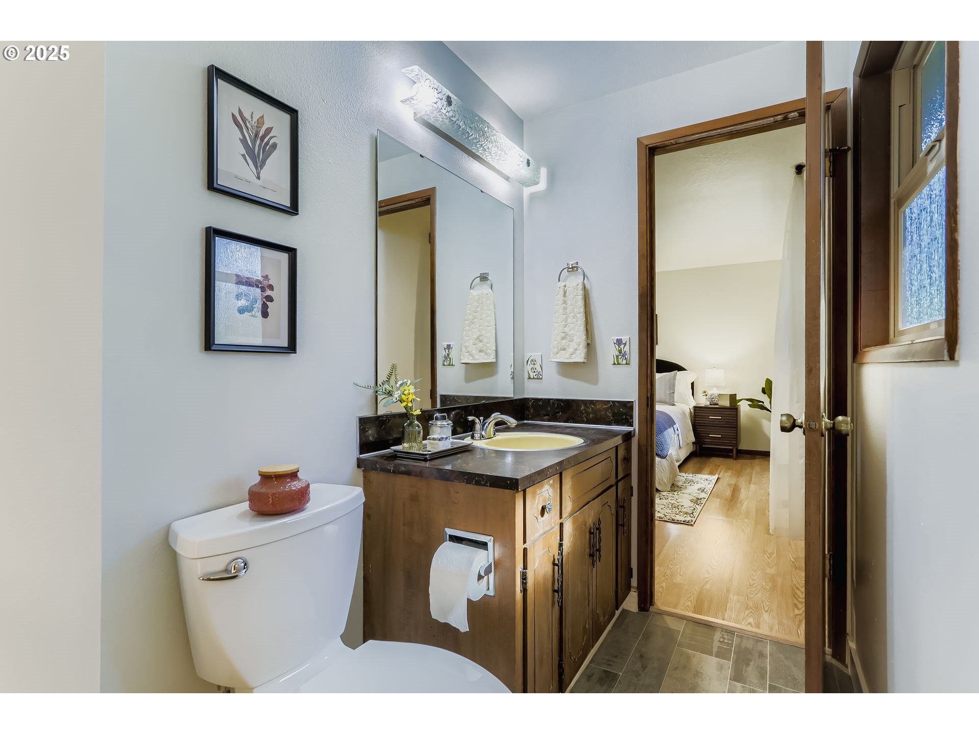 Oregon City, Oregon 97045, United States, 4 Bedrooms Bedrooms, ,4 BathroomsBathrooms,Residential,Active,215687