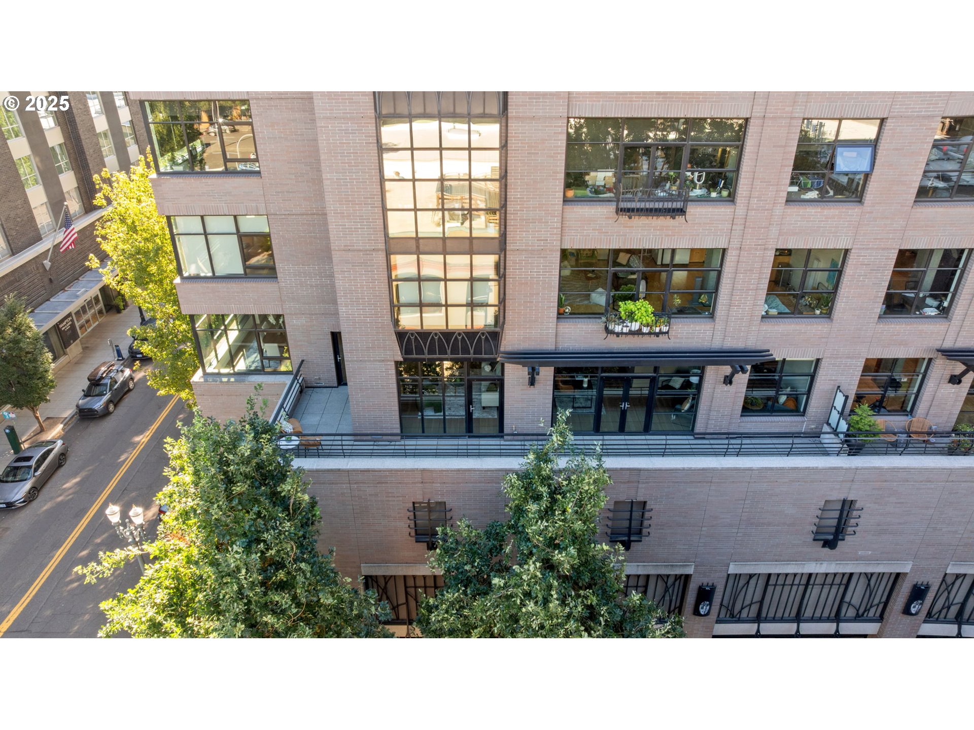 333 NW 9TH AVE 412