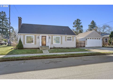 10 N BUFFALO ST Portland OR 97217