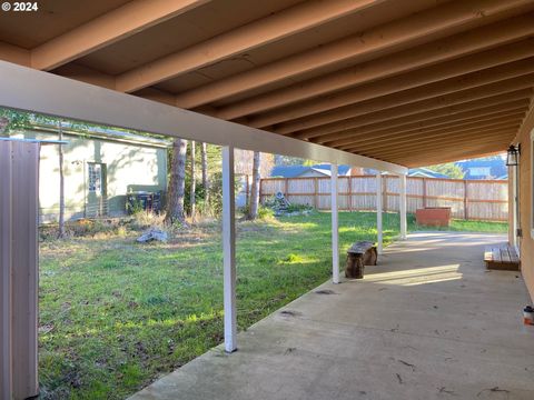 A home in Port Orford