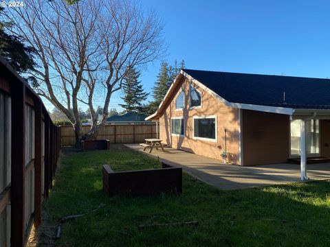 A home in Port Orford