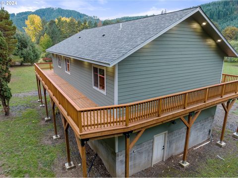 A home in Scottsburg