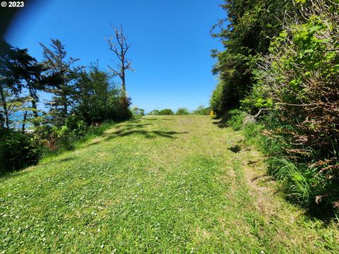 A home in Gold Beach