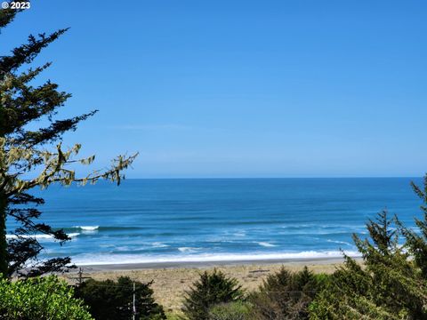 A home in Gold Beach