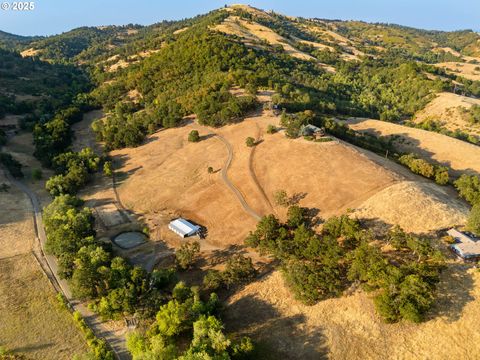 629 BUELL LN Roseburg OR 97471