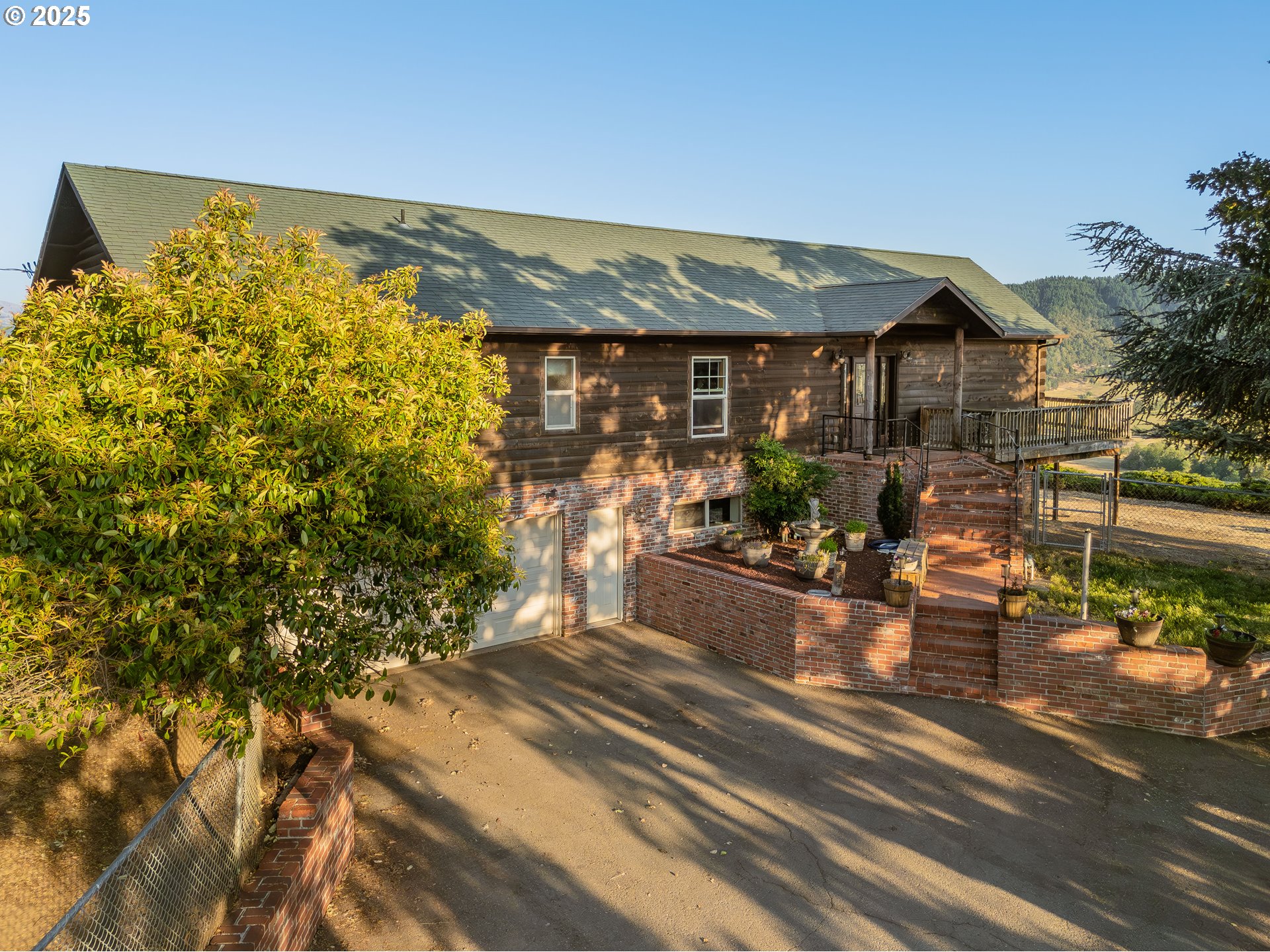 629 BUELL LN