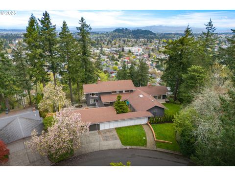 6833 SE PINE CT Portland OR 97215