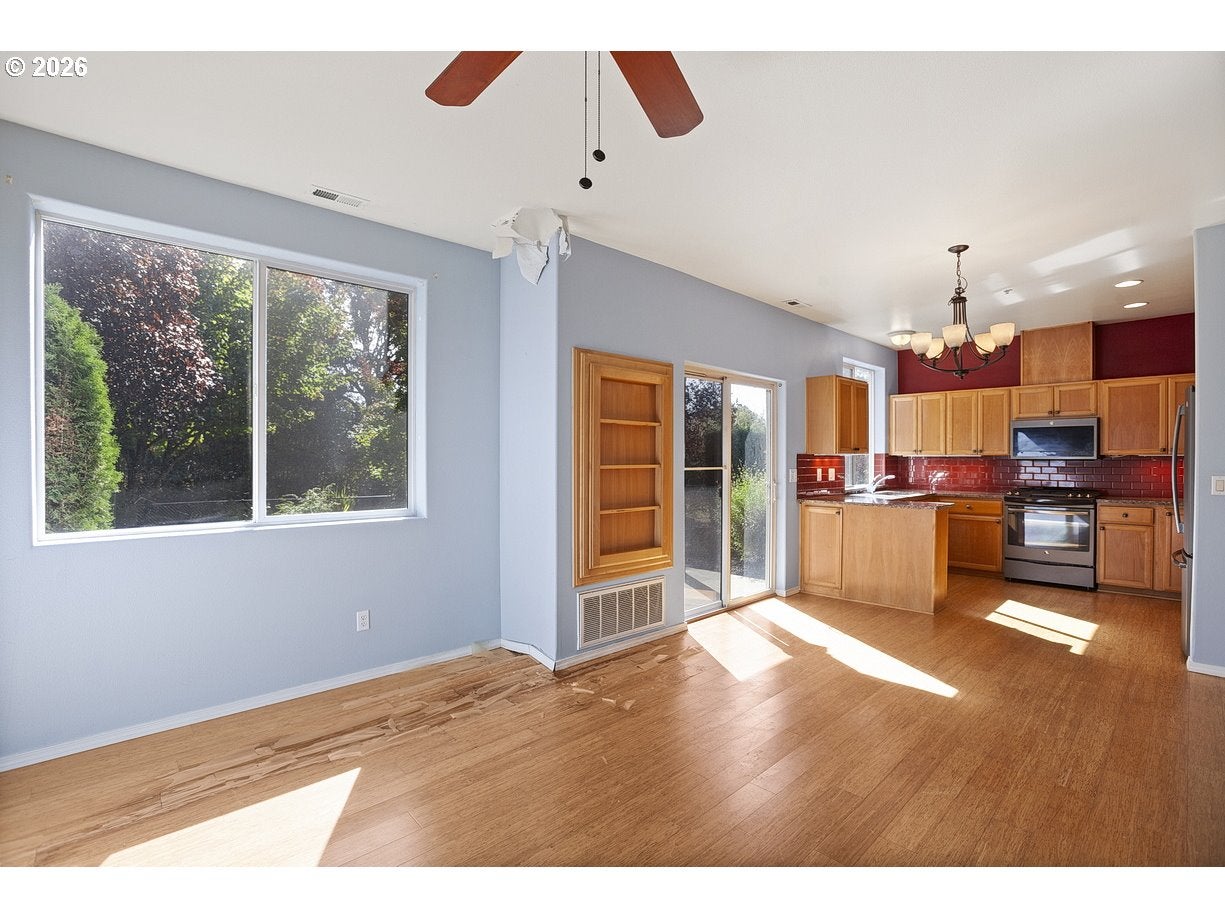5264 NE 121ST AVE U216