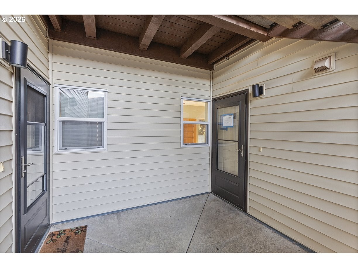 5264 NE 121ST AVE U216