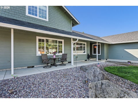 Tiny photo for 1101 Cedar Ct, Creswell, OR 97426 (MLS # 262835423)