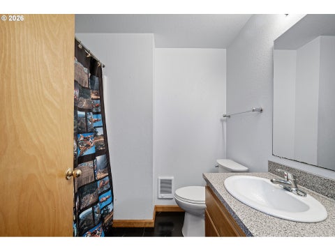 Tiny photo for 1101 Cedar Ct, Creswell, OR 97426 (MLS # 262835423)