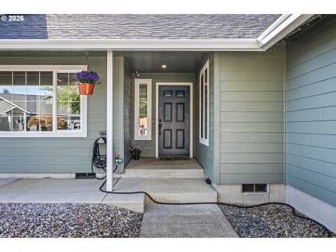 Tiny photo for 1101 Cedar Ct, Creswell, OR 97426 (MLS # 262835423)